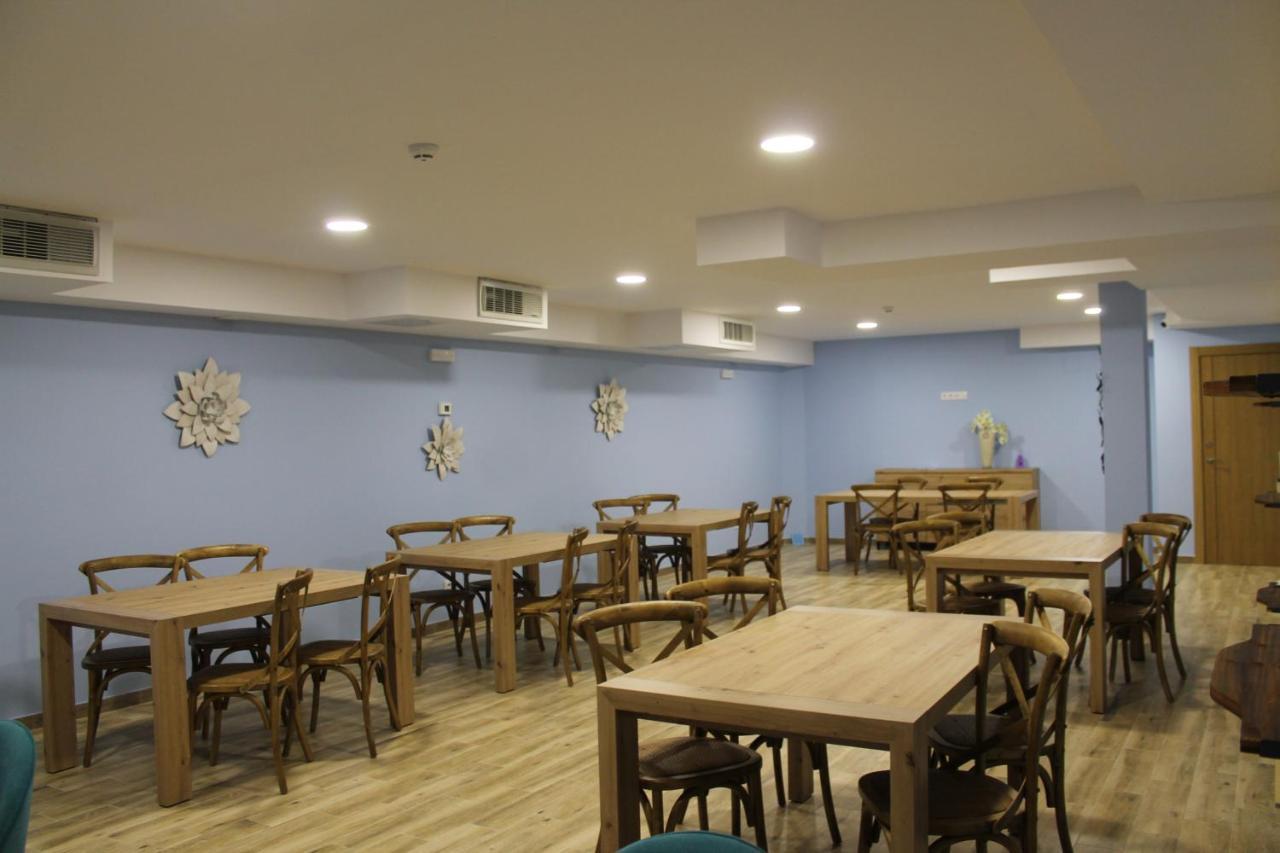 Apartamentos Turisticos Escorraladas Baltanas Ngoại thất bức ảnh
